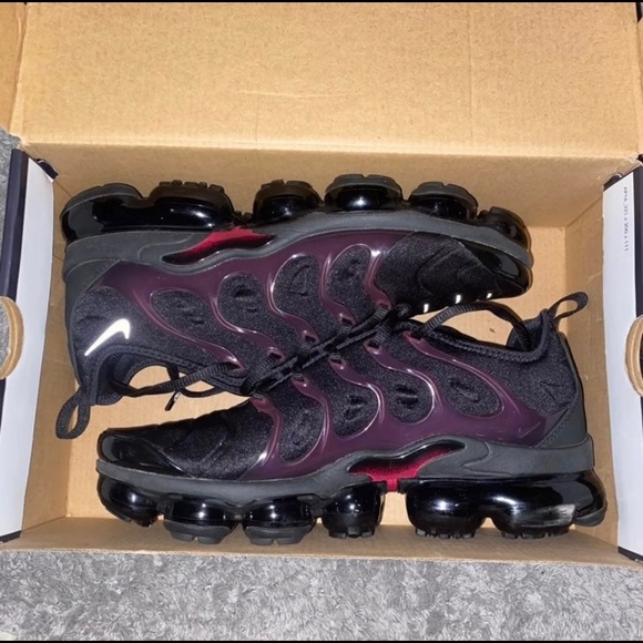 Nike Air Vapormax plus Black Noble Red - Picture 4 of 7